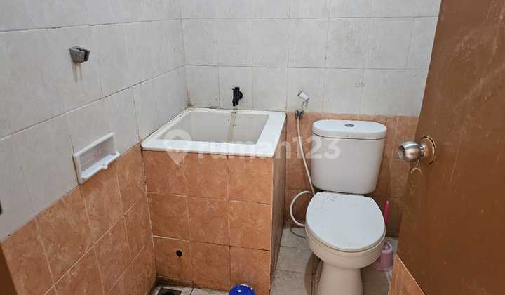 Rumah Disewakan Di Cluster Aralia Harapan Indah 2