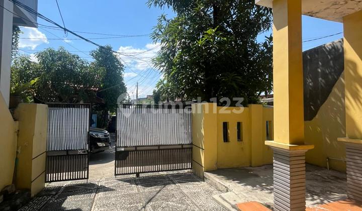 Disewakan Rumah di Harapan Indah 1 Bekasi 2