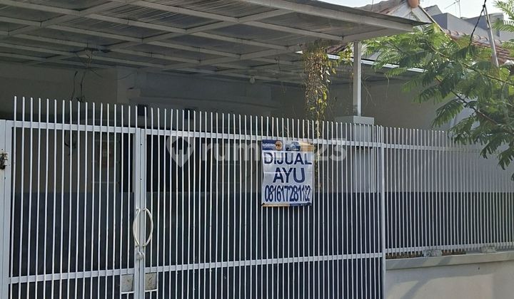 For Rent Quick 1-Story House Ready to Occupy, Semi-Furnished, Neat and Flood-Free in Harapan Indah, Bekasi. For Rent Quick 1-Story House Ready to Occupy, Semi-Furnished, Neat and Flood-Free in Harapan Indah, Bekasi.