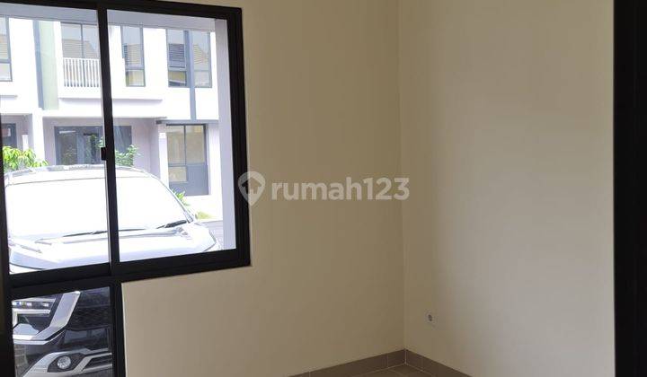 Disewa Rumah Baru 2 Lantai Cluster Baroni Summarecon Serpong 1