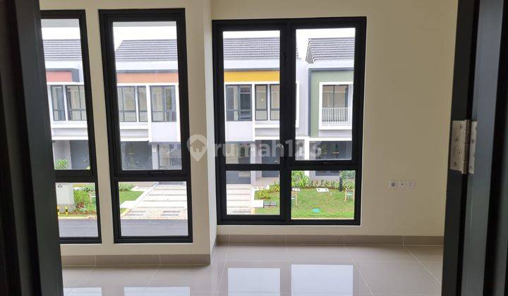 Disewa Rumah Baru 2 Lantai Cluster Baroni Summarecon Serpong 9
