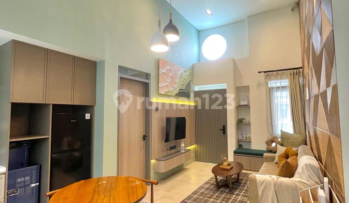 Ivory House, Rumah Cantik Full Furnished di Kota Baru Parahyangan 1