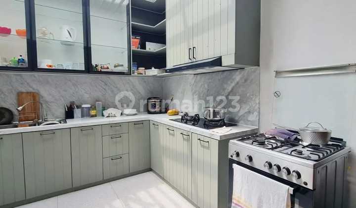 Luxurious 2-Story House in Setiabudi Regency 2