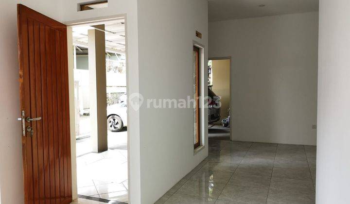 Rumah Lembah Permai Hanjuang Cimahi Hoek 2