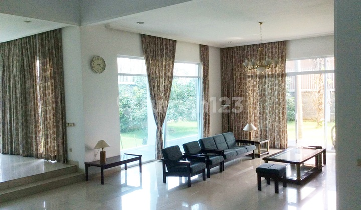 Rumah Mewah dan Asri Padasaluyu