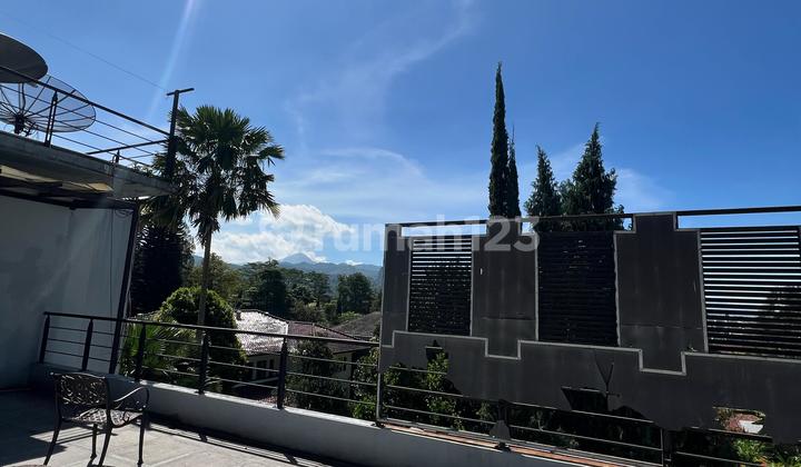 Rumah Mewah Sayap Ciumbuleuit, Hanya 5 Menit ke Jalan Utama 2