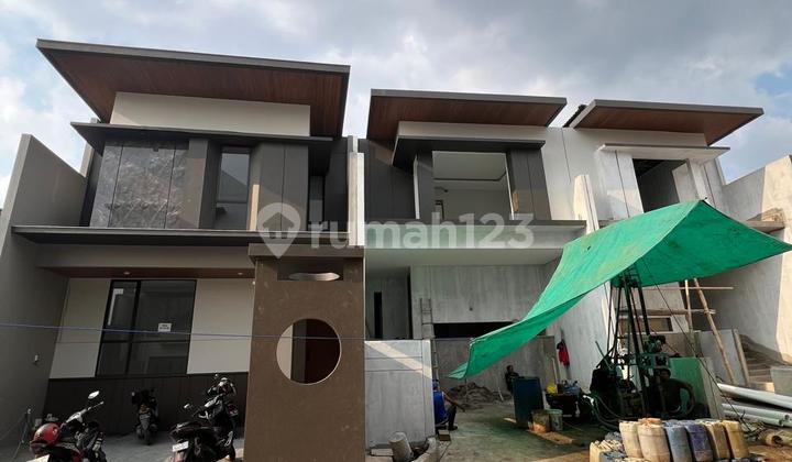 2 Unit Rumah Baru Setraduta 2 Unit Rumah Baru Setraduta