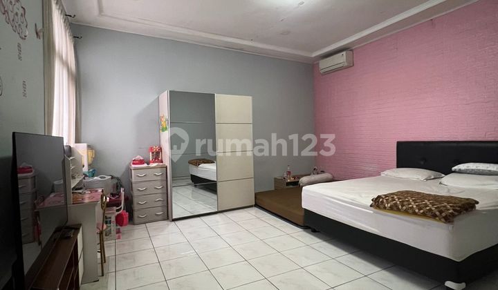 Rumah Besar dan Terawat di Sriwijaya Jalan Utama 2