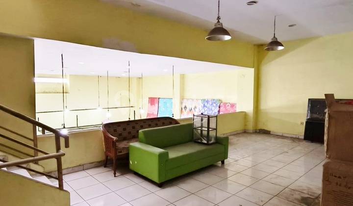 Ready-to-Use Shophouse on HZ Mustofa Main Road, Tasikmalaya 1