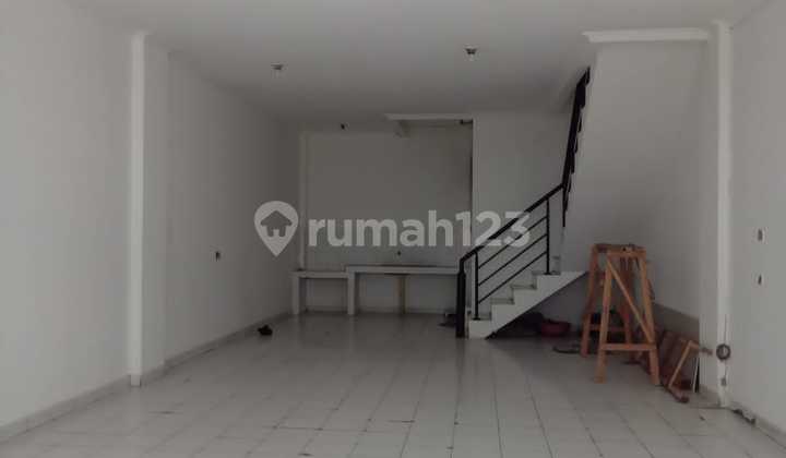 Ruko 3 Lantai di Kopo Mas Cocok untuk Kantor atau Gudang