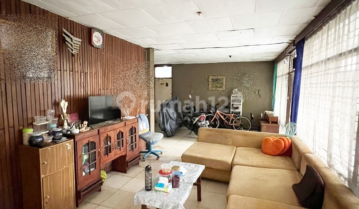 Rumah Bangunan Lama di Sayap Sukajadi Cocok untuk Guesthouse