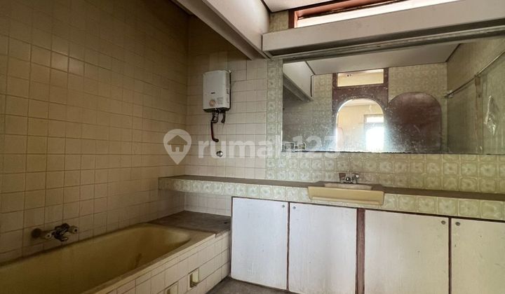 Ngebut! Rumah Besar di Hegarmanah 2