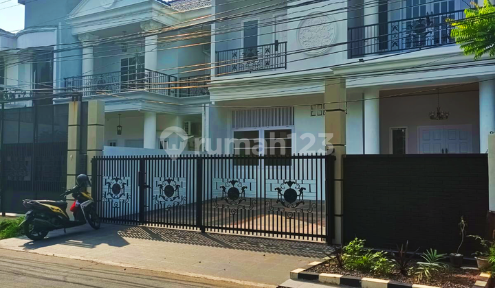 Brand New Cinere Modern Ada Pools Dekat Akses Tol 2