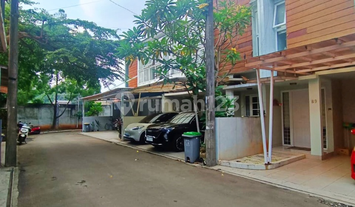 Rumah Siap Huni Lebak Bulus Dalam Cluster Full Furnish 2
