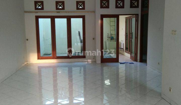 Rumah Lebak Bulus Untuk Usaha Dan Kantor 2