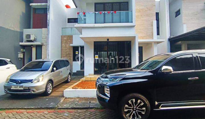 Rumah Komplek Ada Club House Dekat Akses Tol  2