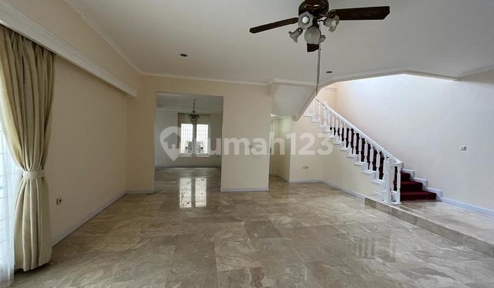 Ready-to-Occupy Lebak Bulus House Near MRT and Toll Access