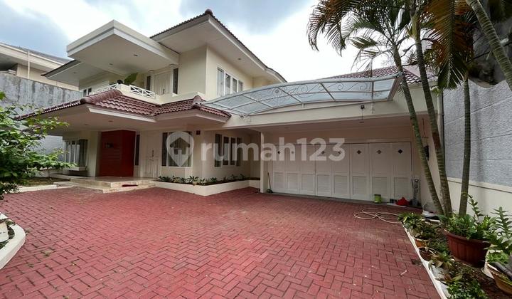 Ready-to-Occupy Lebak Bulus House Near MRT and Toll Access