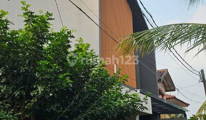 Ready-to-Live Modern House in a Large Building Complex 2024 Ready-to-Live Modern House in a Large Building Complex 2024