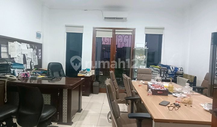 Affordable Shop House Ready to Occupy Kramat Senen Street 3 Floors + Rooftop 2