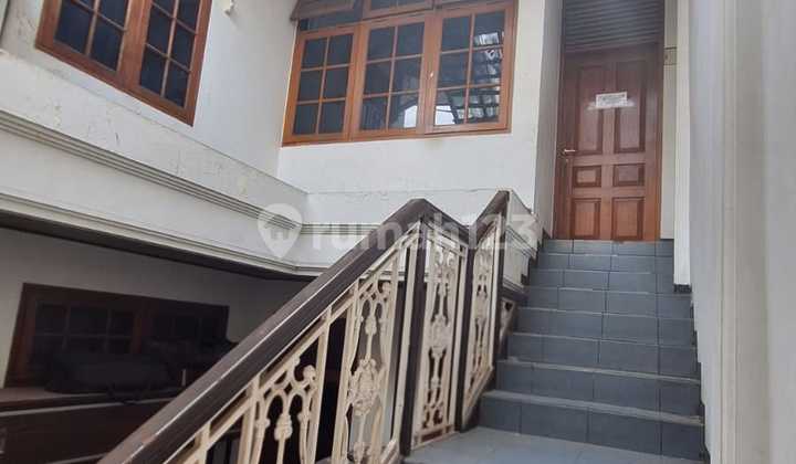 Rumah 2 Lantai Nyaman Modern di Turangga 2