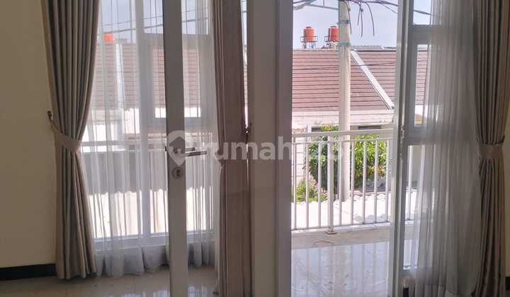 Rumah Milenial 2 Lantai di Taman Kopo Indah 5