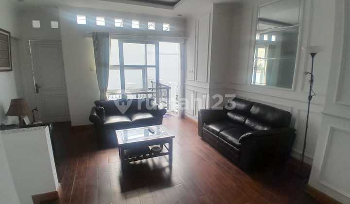 Rumah Modern Klasik Nyaman di Cluster Dekat Cikutra