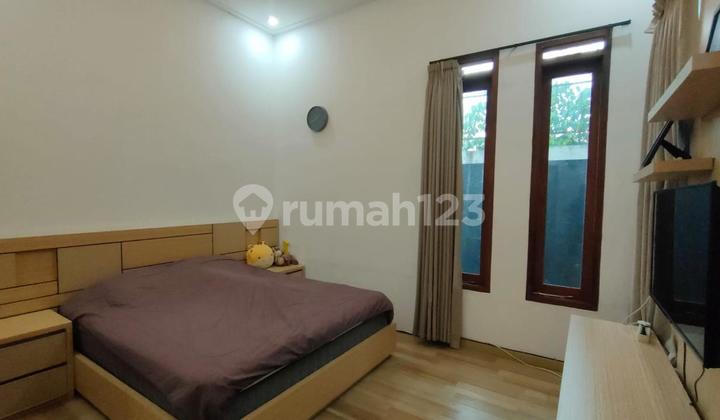 Luxury unit ready to occupy fully furnished in Setiabudi wing. 2