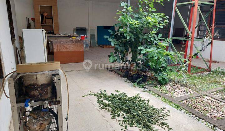 Rumah Modern Si Sayap Kebon Kawung Bandung 2
