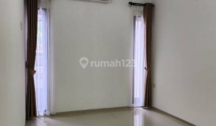Rumah Baru Modern Minimalis Siap Huni di Komplek Turangga 4