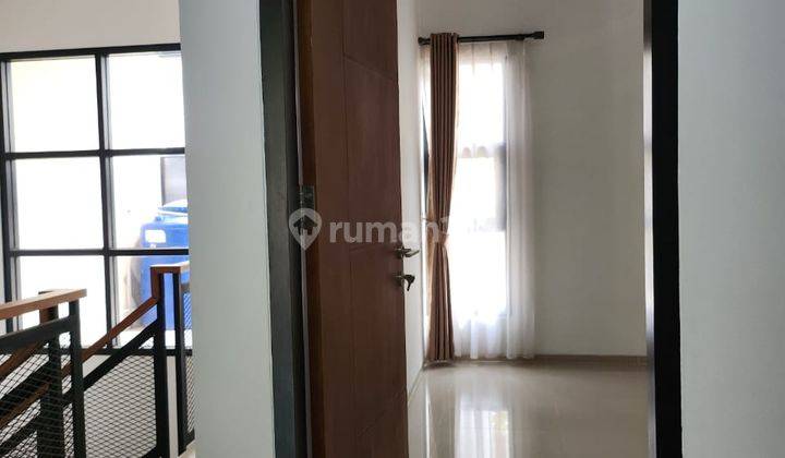 Rumah Baru Modern Minimalis Siap Huni di Komplek Turangga 7