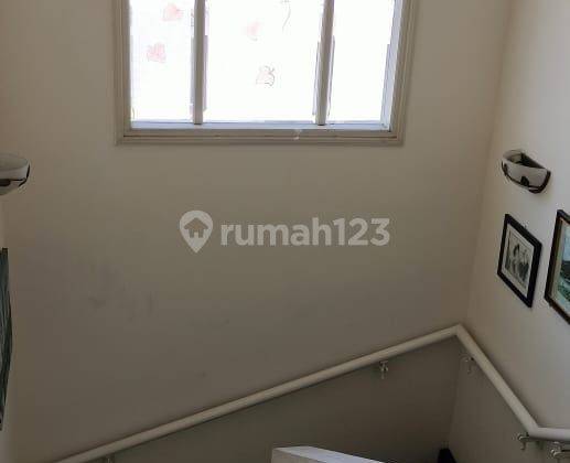 Rumah Lux Sangat Terawat Dan Semi Furnished di Sayap Burangrang 4