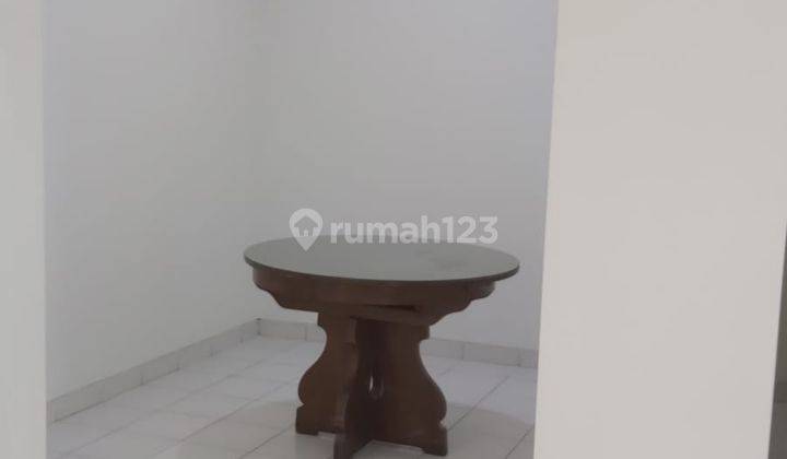 Rumah Minimalis di Jalan Morce Belakang Braga 6