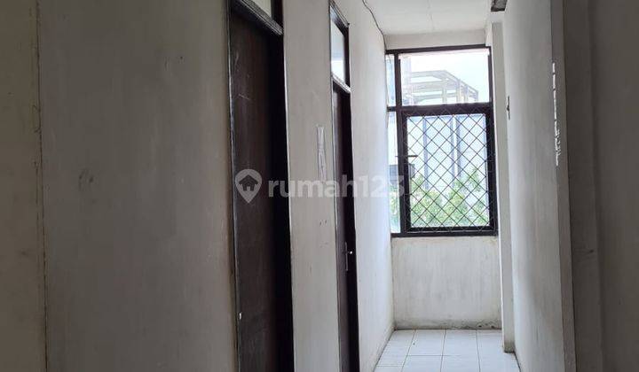 Ruko di Rajawali Barat 3.5 Lantai Strategis 12