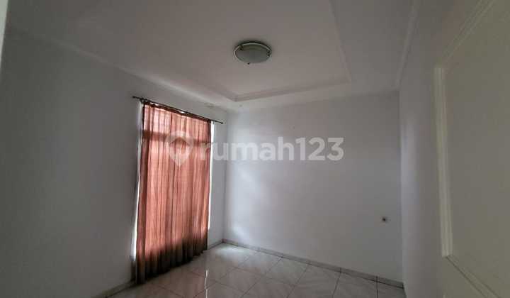 Rumah Tinggal Modern Lokasi di Setrasari  1