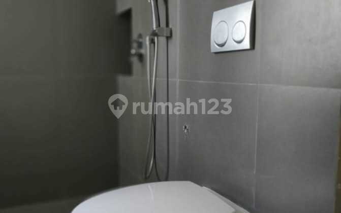 Rumah Bangunan Baru di Sayap Setiabudi  2