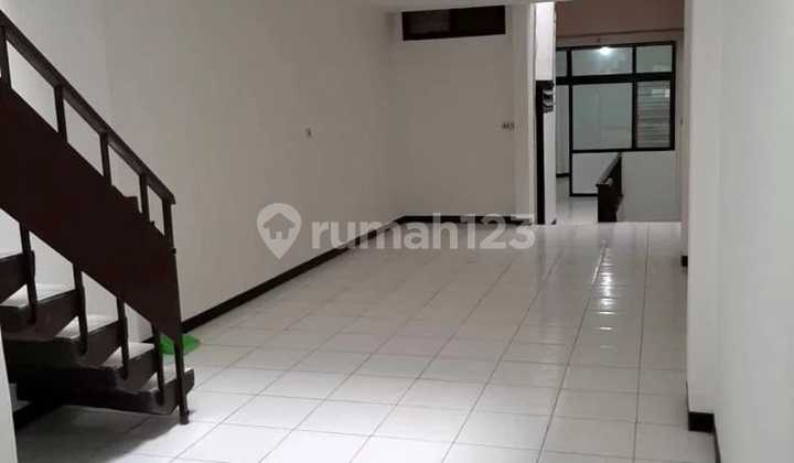 Ruko di Jalan Ahmad Yani Lokasi Strategis 2