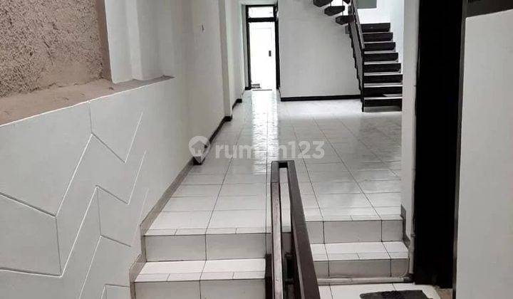 Ruko di Jalan Ahmad Yani Lokasi Strategis 3