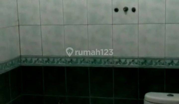 Rumah Modern Nyaman Lokasi di Sayap Lingkar 5