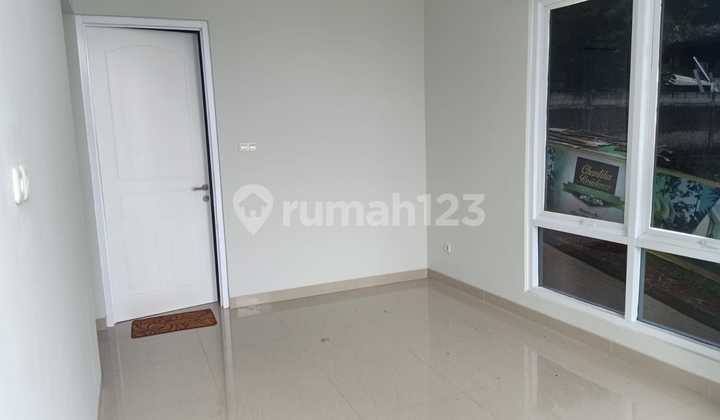 Rumah Cantik 2 Lantai di Padasuka Komplek Chantika Residence 2