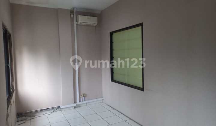 Ruko Strategis di Pusat Kota Gatot Subroto 7