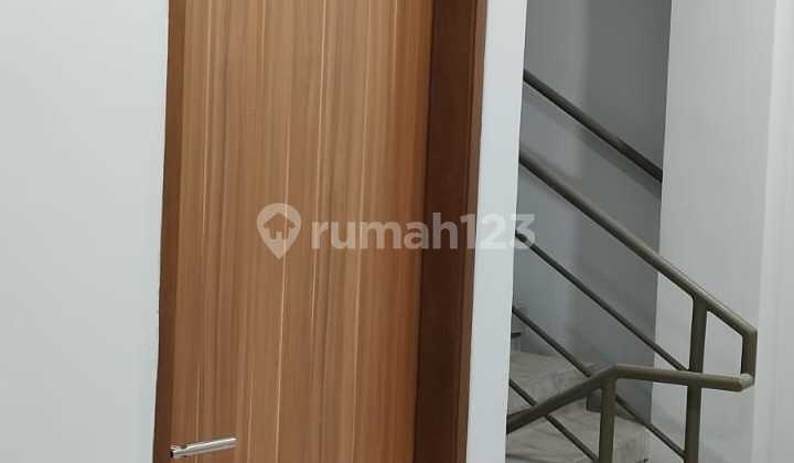 Ruko Tempat Usaha di Babakan Ciparay Strategis 12