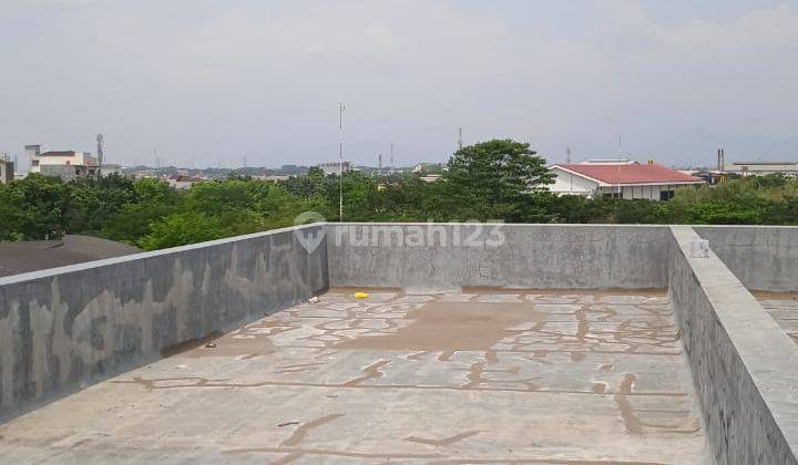 Ruko Rendeng Ada 2 Unit Sudah Renov di Jalan Jakarta 1