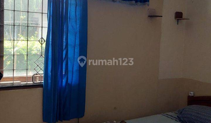 Rumah Modern Minimalis di Taman Sakura Indah 4