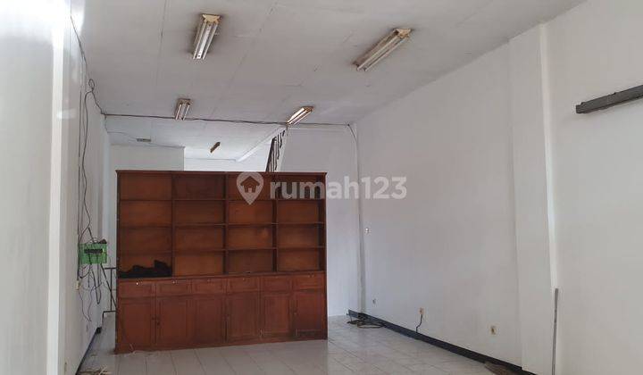 Ruko Disewa Strategis 4.5 Lantai di Sayap Dago Bandung 2