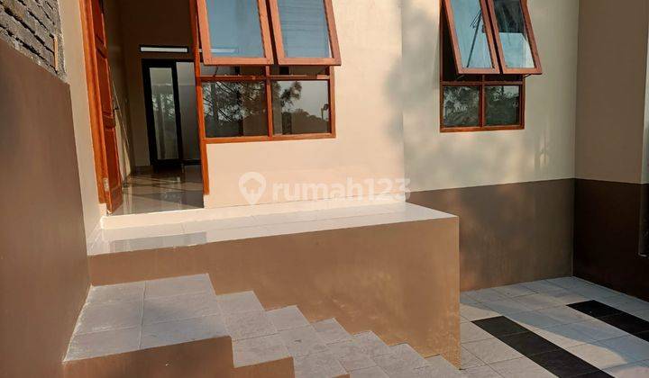 Rumah Dijual Bangunan Baru Minimalis di Sariwangi 1