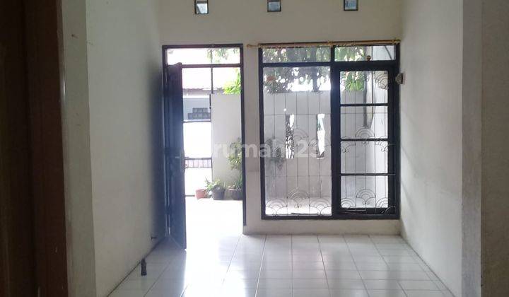 Rumah Dijual Minimalis Cantik di Taman Holis Indah 1