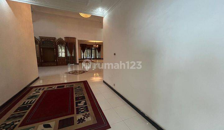 Rumah Dijual Klasik 2 Lantai di Sayap Soekarno Hatta 2