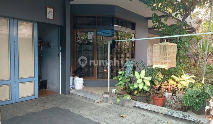 Rumah Dijual Asri Bangunan Lama di Leuwi Sari 1