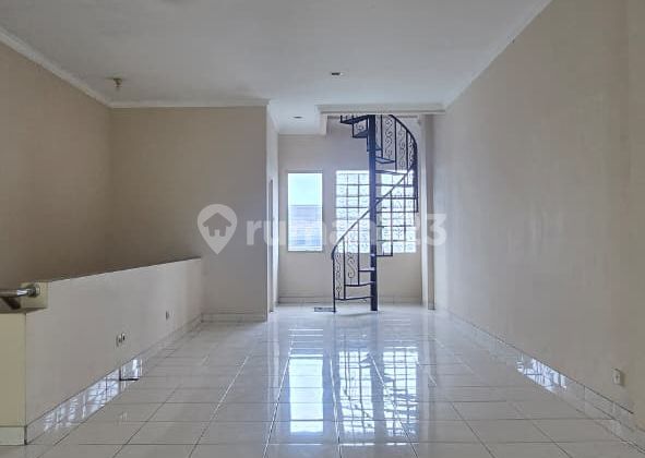 Shop House Location on Rajawali Main Road, Strategic Location Shop House Location on Rajawali Main Road, Strategic Location